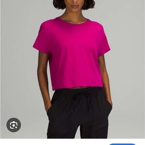 Lululemon cates tshirt size size 6